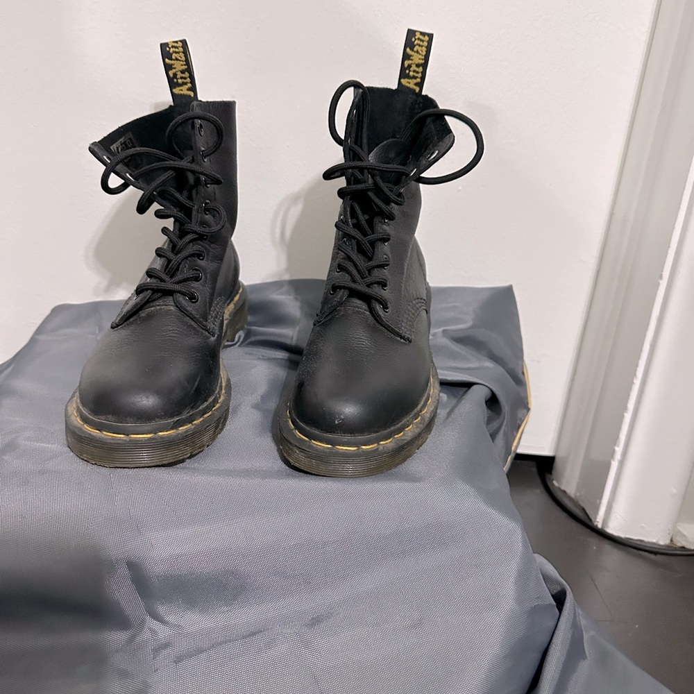 Dr Martens Women's Size 5